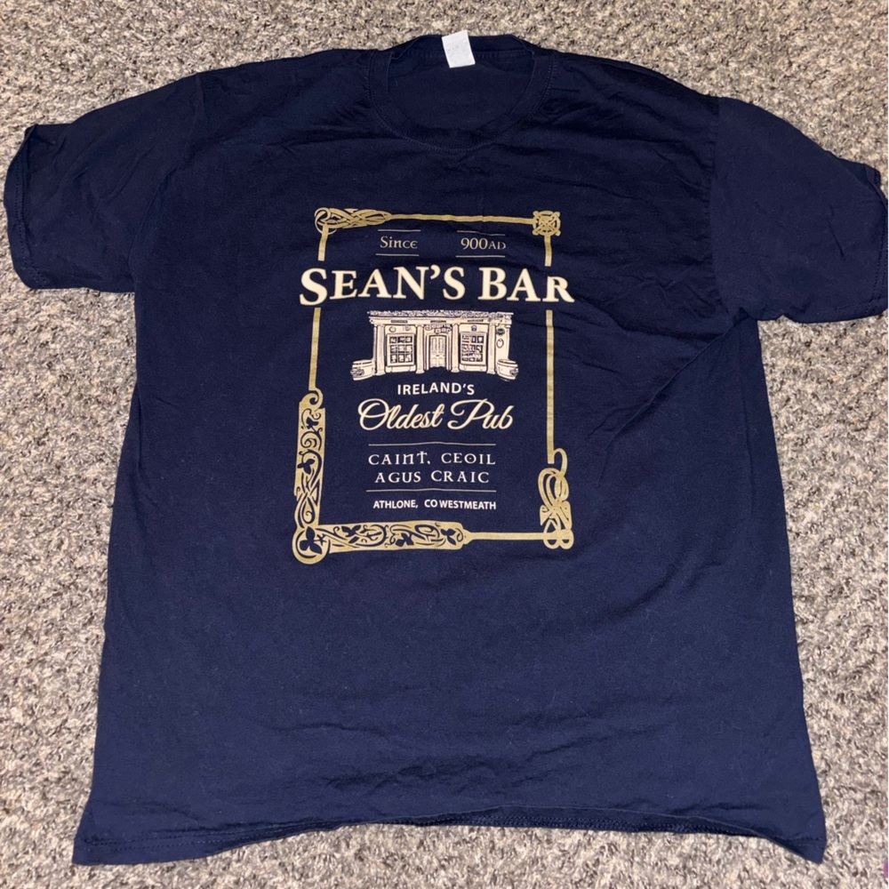 Fruit of the Loom Navy and Gold Graphic Tee Size XL